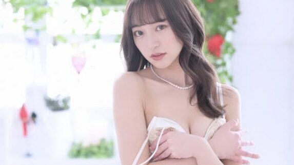 処女がよく着る白下着のエロ画像