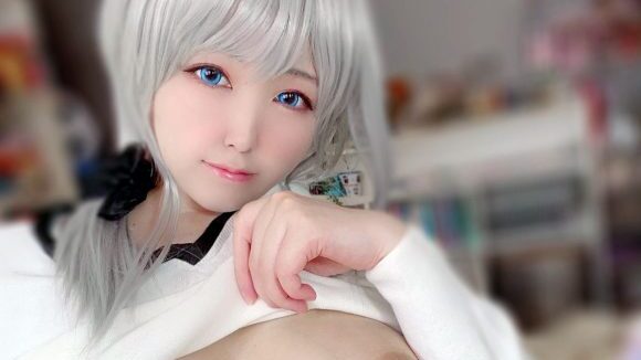 服・ブラからこぼれた採れたてのおっぱい画像